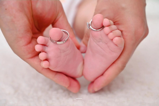 大理孕妇两个月肚子疼