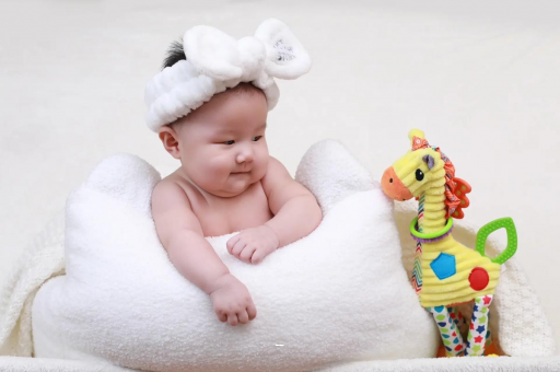 大理宝宝几个月翻身